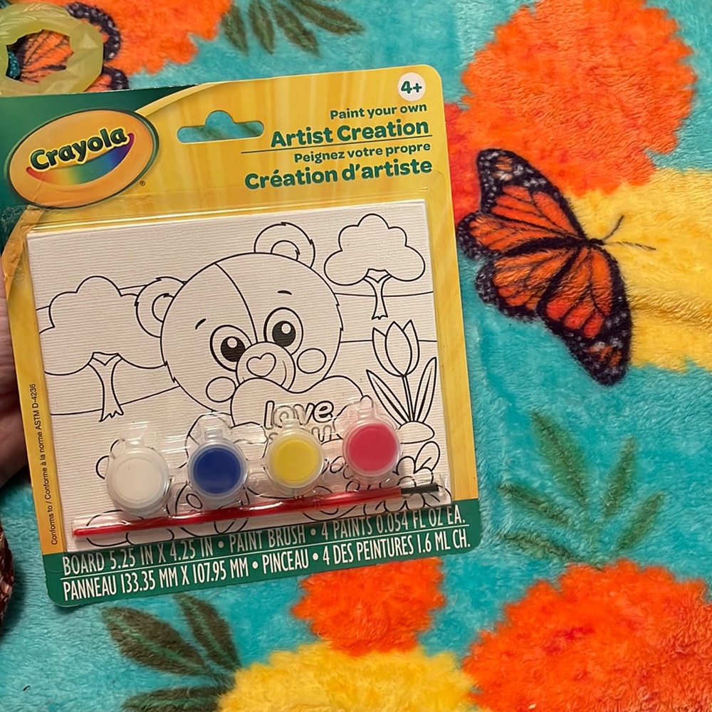 Crayola artist creation paint set 4+